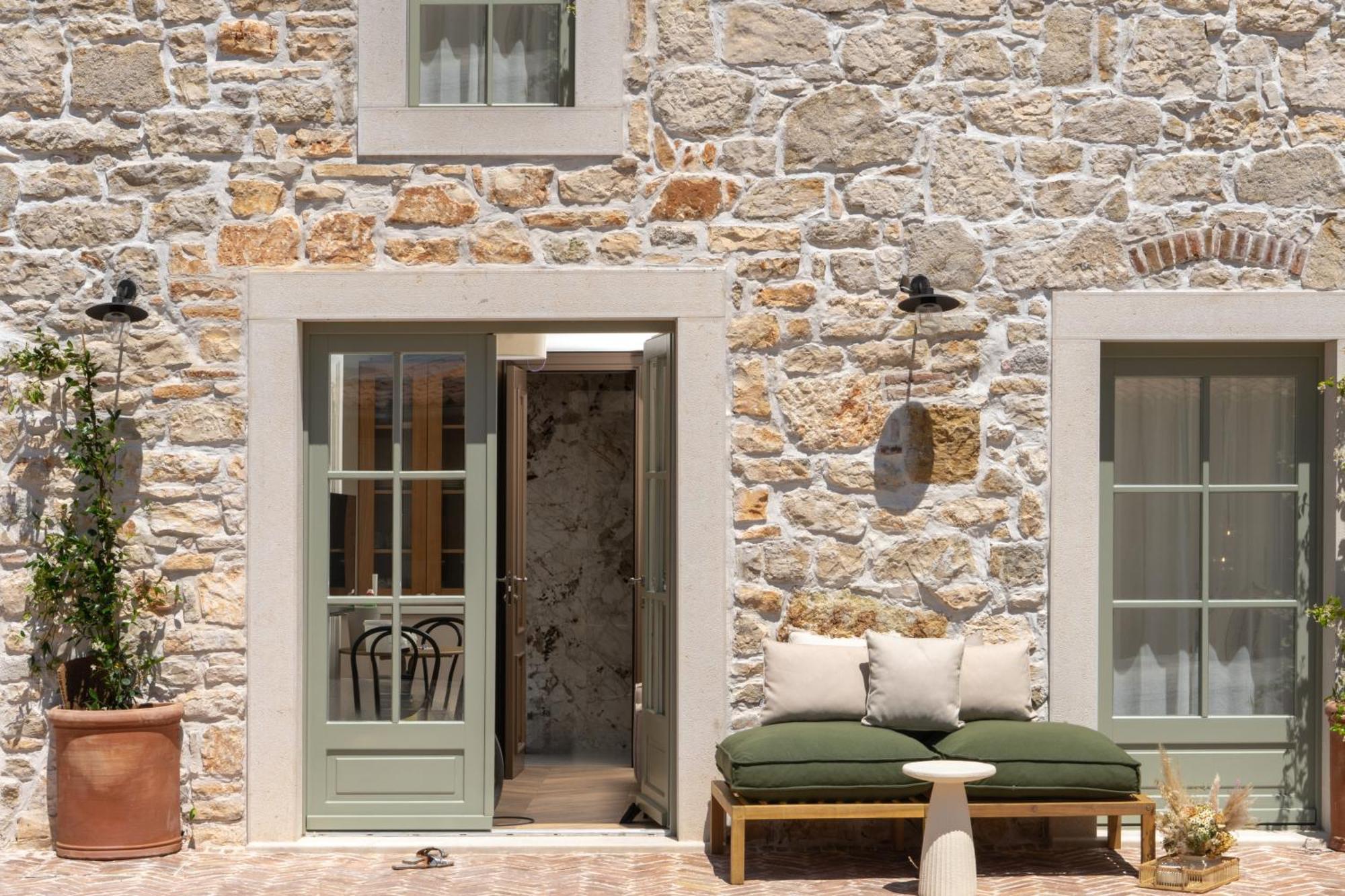 Silent Stone Apartment Vrsar Exterior photo
